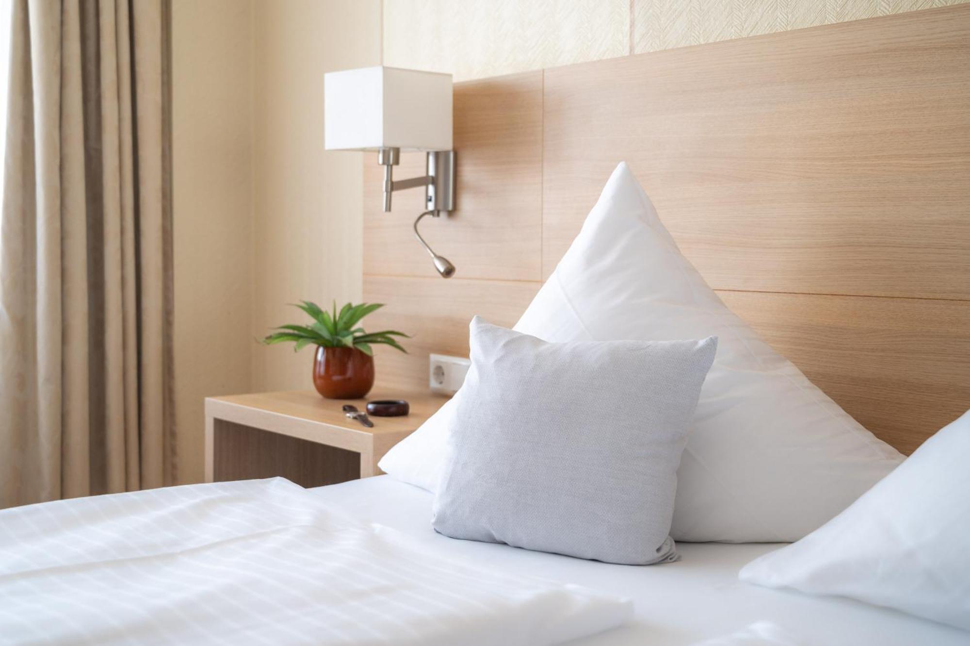 Hotel Gasthof Roessle Штеттен-ам-Кальтен-Маркт Экстерьер фото